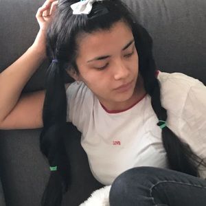 Meet your Posher, Isabel